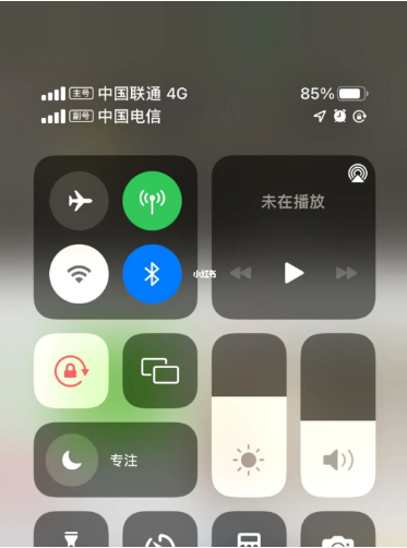 龙游苹果手机维修分享iPhone双卡信号解决办法 